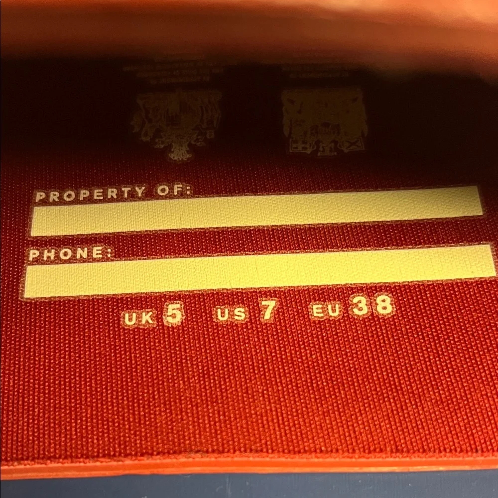 Hunter Glossy Cherry Boots - Picture 3 of 5